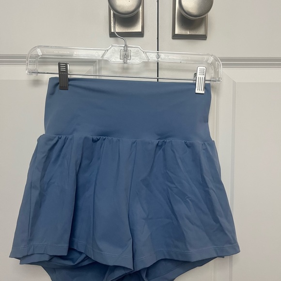 High wasted stretchy shorts | Size small | HALARA | Light blue - Picture 1 of 4